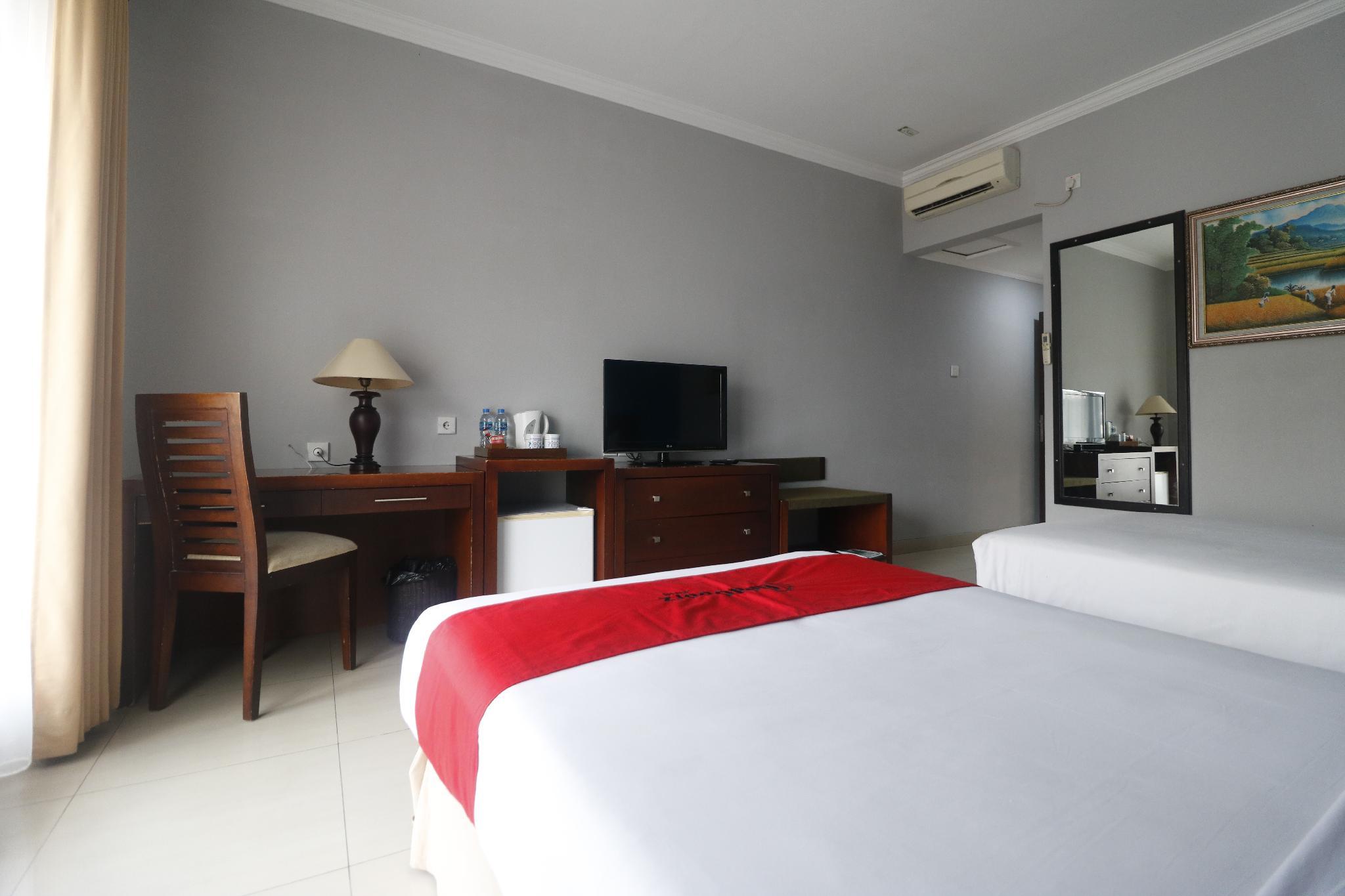 Готель Reddoorz Premium @ Bukit Damai Indah Балікпапан Екстер'єр фото