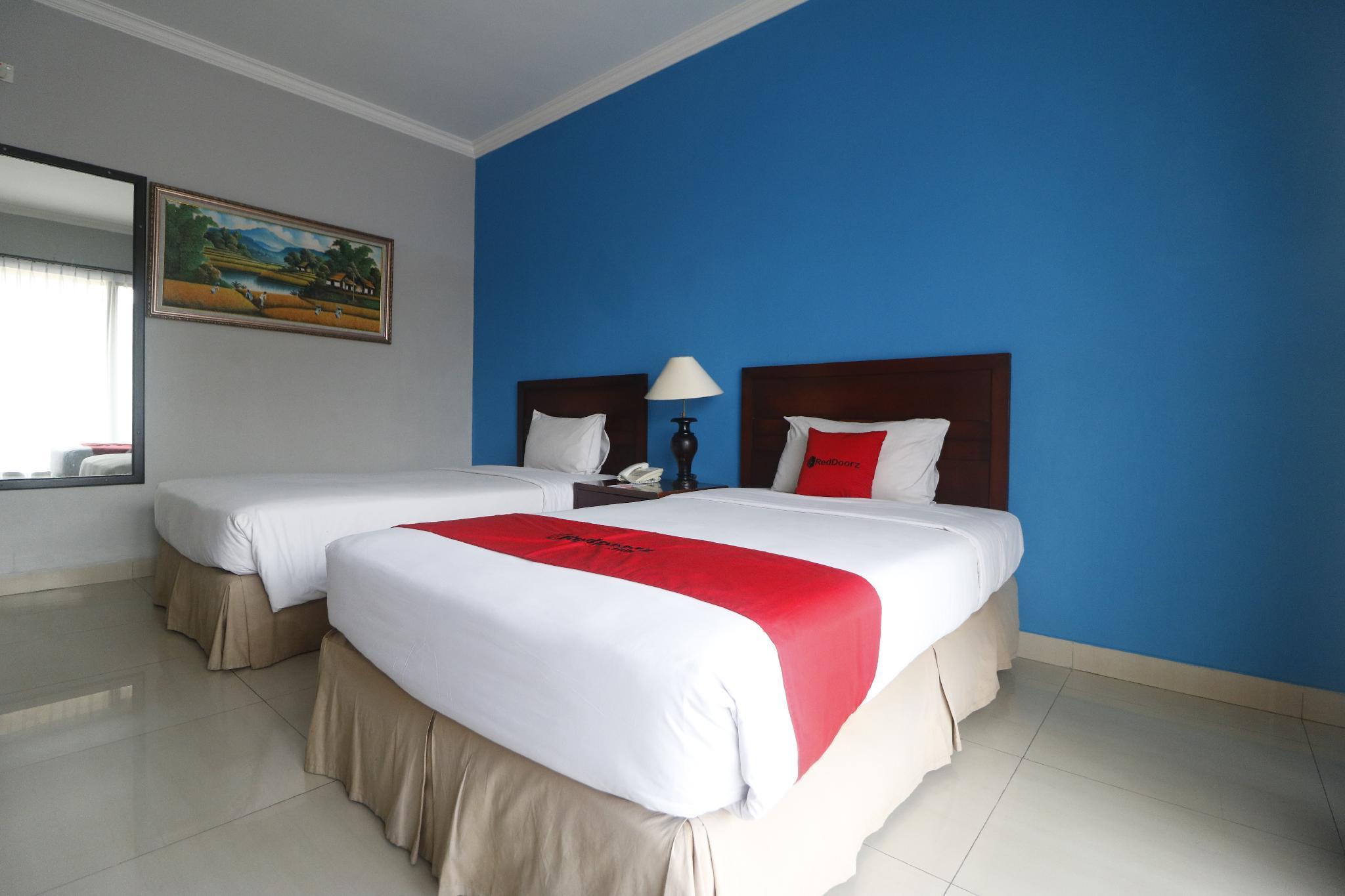 Готель Reddoorz Premium @ Bukit Damai Indah Балікпапан Екстер'єр фото